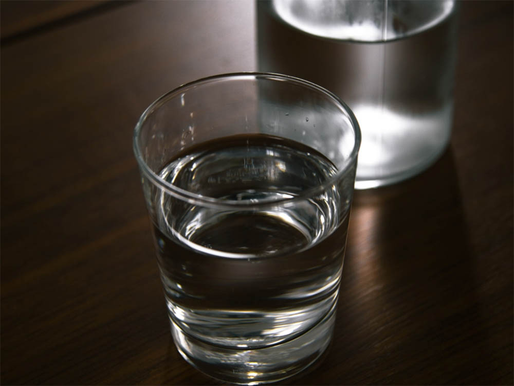 acqua minerale basso residuo fisso